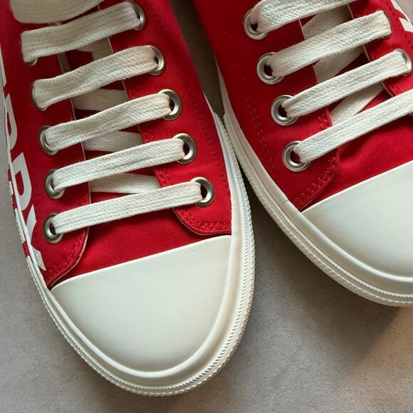 Logo-print low-top sneakers - Picture 8 of 11
